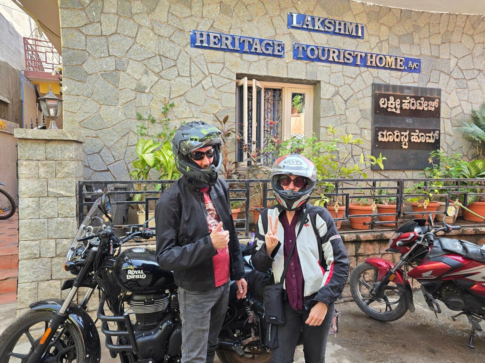 Lakshmi Heritage Tourist Home Hampi Luaran gambar