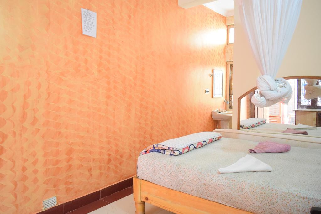 Lakshmi Heritage Tourist Home Hampi Luaran gambar